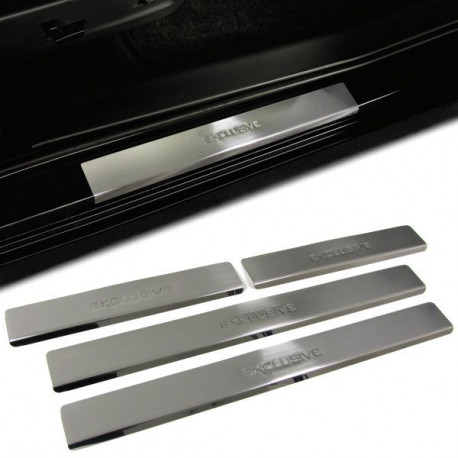 Body kit and visual accessories Stainless steel step protection sill guards Exclusive for VW Bora 98-04 | races-shop.com