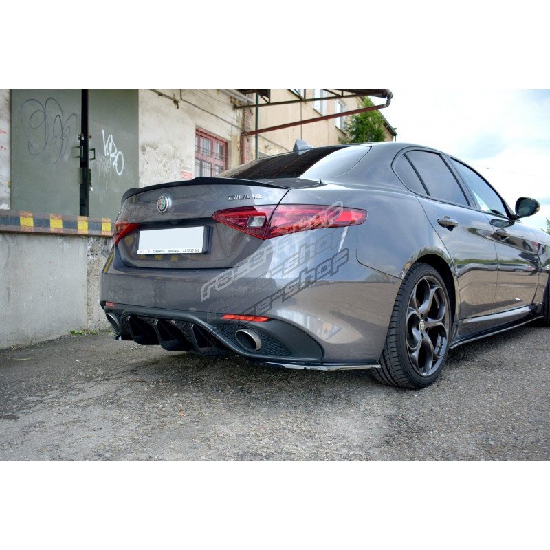 Rear diffuser ALFA ROMEO GIULIA VELOCE | 188,90 € | races-shop.com