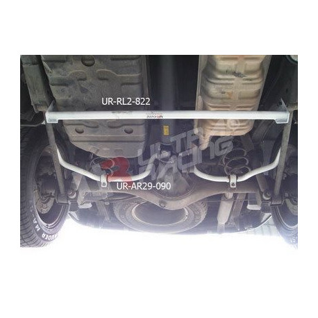 Strutbars Kia Sorento 2.5 UltraRacing 2-Point Rear Lower Tiebar | races-shop.com
