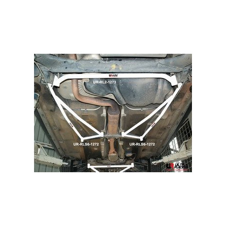Strutbars VW Golf 4 97-06 UltraRacing 2-Point Rear Lower Tiebar 1273 | races-shop.com