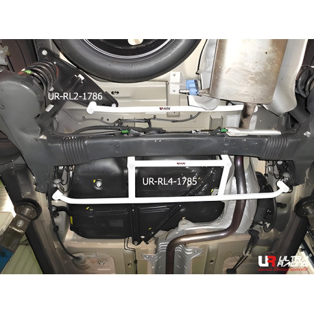 Strutbars ULTRA RACING 4-point rear lower brace for Citroen C4 Picasso 06+ | races-shop.com