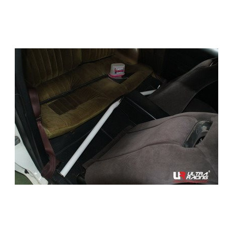 Strutbars Nissan 280ZX 79-83 UltraRacing 2-Point Room Bar | races-shop.com