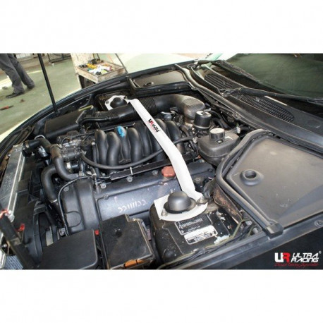 Strutbars Jaguar XK8 4.0 98+ UltraRacing 2-Point Front Upper Strutbar | races-shop.com