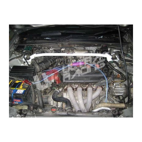 Strutbars Honda Accord 90-93 UltraRacing Front Upper Strutbar Inject. | races-shop.com